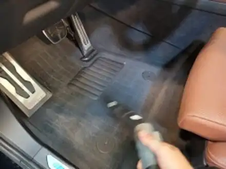 평택 스팀세차 BMW X5 기본 외 실내에 살짝 힘줬어요. / 경기 평택 시공 사진