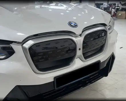 BMW IX3 블랙 M퍼포먼스 그릴 간단하게 교체 / 전북 전주, 광주, 김제 시공 사진