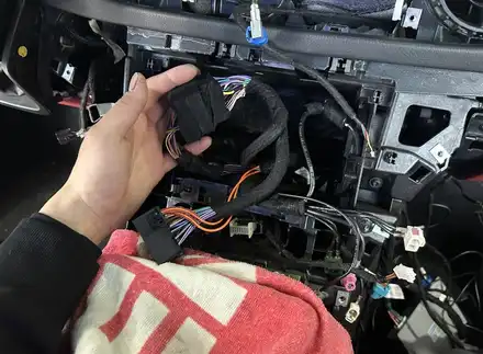 벤츠 SL 63 amg 순정 모니터를 살린 카플레이,안드로이드오토 인스톨 / 전북 전주, 광주, 김제 시공 사진