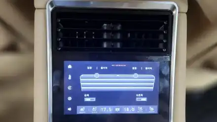 포르쉐 파나메라970 실내 업그레이드 ② 971 컨버전 LCD 터치 패널 센터 콘솔, 리어 콘솔 & 기어노브 교체 / 경기 김포 시공 사진