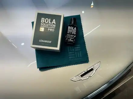 애스턴 마틴 뱅퀴시 볼란테  볼라솔루션 유리막 시공  대만족 / 동탄,수원,오산 시공 사진