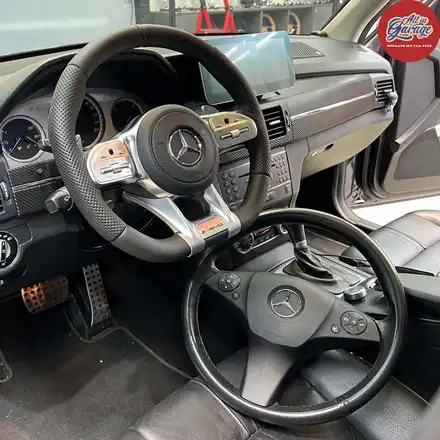 벤츠 GLK220 CDI 신형 AMG핸들 교체  19-20 D컷핸들 순정레트로핏 신형개조 / 서울 용산 중구 시공 사진