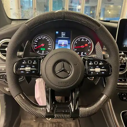 벤츠 GLC 300 후기형 AMG카본핸들 D컷 교체했습니다 컨버젼작업 / 서울 용산 중구 시공 사진