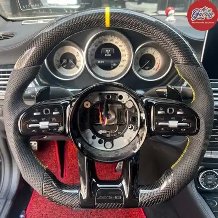 벤츠 W218 CLS400 / 신형벤츠AMG카본D컷핸들 튜닝작업 / 서울 용산 중구 시공 사진