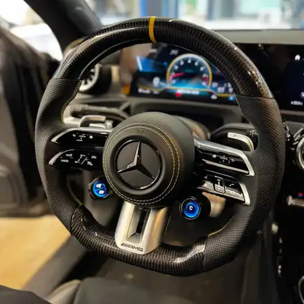 벤츠 CLA45S AMG 잠자리카본핸들 D컷 교체 어질리티셀렉트 신형VER 활성화 / 서울 용산 도원동 시공 사진