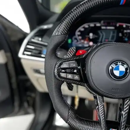 BMW X6 M50I 2021년식 최신형 M카본핸들 D컷 교체시공 M1M2까지 활성화 / 서울 용산 도원동 시공 사진