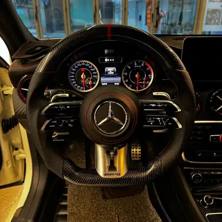 [올인게러지] 벤츠 W176 A45AMG 최신형 카본 잠자리핸들 레드라인 디자인 튜닝 완료 / 서울 용산 도원동 시공 사진