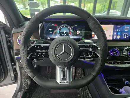 벤츠 W222 S클래스 후기형의 완벽한 변신, 최신형 잠자리 AMG 핸들 교체로 실내 감성 업그레이드! / 서울 용산 도원동 시공 사진