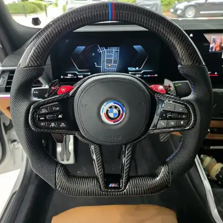 BMW M340i의 완벽한 M 감성! 정품 M카본 D컷핸들 교체 & M1 M2 드라이브 모드 버튼 완벽 활성화 시공 / 서울 용산 도원동 시공 사진