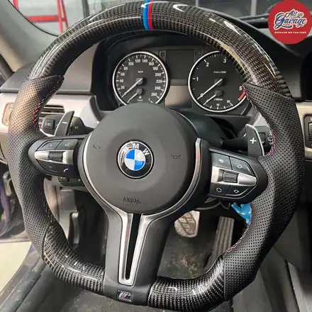 [올인게러지] BMW E90 320D / F바디 M카본핸들 교체 / 신형개조 / 순정레트로핏 / 서울 용산 중구 시공 사진