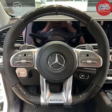 벤츠 W167 GLE300D 신형 AMG카본핸들 교체 (열선적용) / 서울 용산 중구 시공 사진