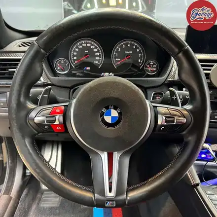 BMW F82 M4 / M퍼포먼스핸들 탈거 및 M핸들 순정화 작업기 / 서울 용산 중구 시공 사진
