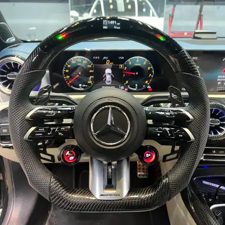벤츠 CLA45S AMG 잠자리핸들 마그네틱패들쉬프트으로 업그레이드했습니다. / 서울 용산 중구 시공 사진