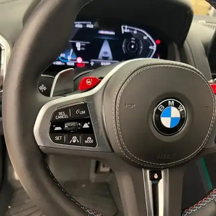 BMW M840i 순정핸들에 M1M2 추가작업을 하였습니다 / 서울 용산 중구 시공 사진