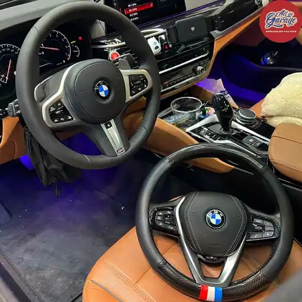 [올인게러지] BMW G30 520I . M핸들교체 . 열선기능 . 반자율ACC . 신형 M스티어링휠 / 서울 용산 중구 시공 사진