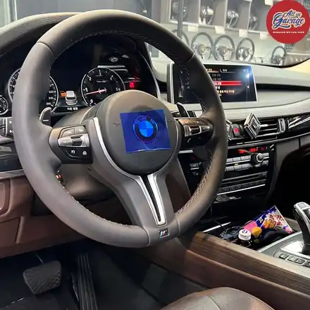 BMW F15 X시리즈 X5 M핸들 교체 , 순정열선핸들 ,순정레트로핏 / 서울 용산 중구 시공 사진