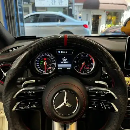 [올인게러지] 벤츠 C117 CLA45AMG 15년식 레드라인 카본 잠자리핸들 튜닝 멋지게 만들어드렸습니다 / 서울 용산 도원동 시공 사진