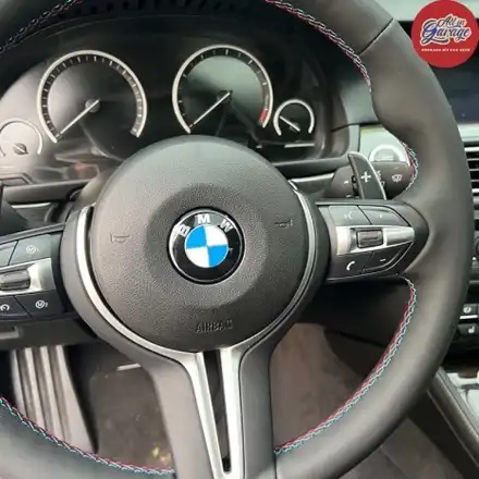 BMW F10 535i / BMW M핸들(커스텀) 교체작업 / 서울 용산 중구 시공 사진