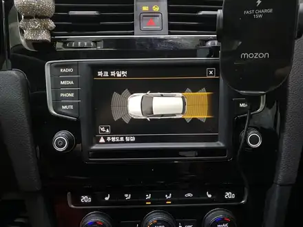 폭스바겐 골프7세대 후방카메라 작업 / 인천 서구 시공 사진