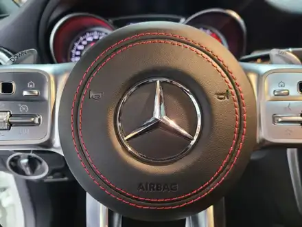 벤츠 정품 AMG D 컷 핸들 교체 - 뛰어난 그립감과 디자인. / 인천 서구 시공 사진