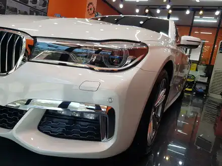 BMW 740LI 보험수리 광택 유리막코팅 발수코팅[인천 논현동 세차] / 김포시 마산동 시공 사진