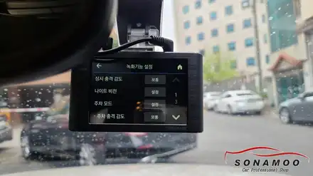 폭스바겐 뉴 더비틀 아이나비Z5000 PLUS 교체작업 / 인천, 부평, 부천 시공 사진