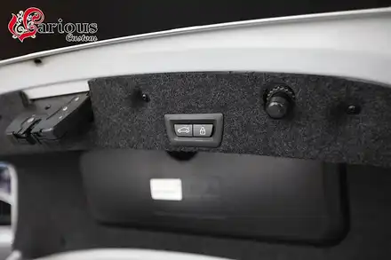 BMW  520d 트렁크가 이렇게 부드럽게 열고 닫혔었나? / 김포 시공 사진
