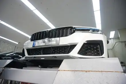 BMW G30 M550i 배기 튜닝 8기통 배기음을 극대화시키는 작업 진행하였습니다. / 서울 동작구 시공 사진
