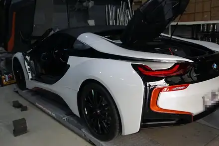 BMW I8 배기 튜닝 귓가를 달콤하게 만드는 사운드 세팅 쿠바텍 사운드부스터 마세라티 모듈 블루투스 버전 적용 / 서울 동작 시공 사진