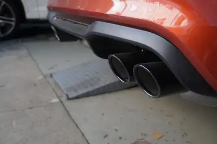BMW F87 M2컴페티션 배기튜닝 파워풀한 사운드 세팅 중통 소음기교체 작업 / 서울 동작 시공 사진