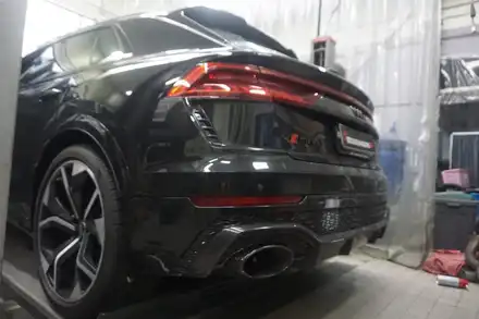 아우디 RSQ8 진정한 V8 배기 튜닝 순정 대비 사운드 30% 증폭 작업 / 서울 동작 시공 사진
