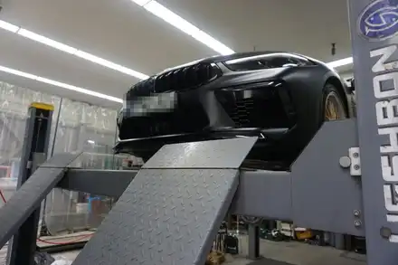 BMW M8 컴페티션 도로위 후덜덜한 초강력 팝콘 V8 배기음 / 서울 동작 시공 사진