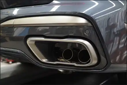 BMW G07 X7 M50i 진짜가 나타났다.. 이게 진짜 찐 팝콘 배기음이지... / 서울 동작 시공 사진