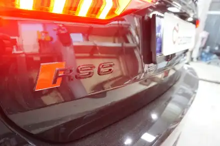 아우디 RS6 아반트 초강력 V8 배기 튜닝 중통 엔드 모듈 세팅하였습니다. / 서울 동작구 시공 사진