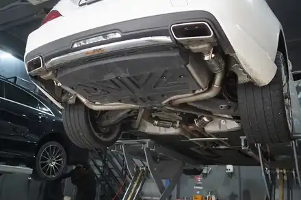 벤츠 SL400 배기튜닝 마음에 쏙 드는 결과물 ~ 커스텀 앤드 중통 소음기 적용 / 서울 동작 시공 사진