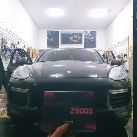 포르쉐 카이엔 GTS 아이나비 Z8000 커넥티드 프로 2채널 블랙박스 / 광진구, 성수, 송파, 동대문 시공 사진