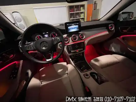 벤츠 GLA 220 W156 DMX 비노출 매립 실내무드등 송풍구 엠비언트 시공했어요. (김포일산파주인천서울) / 김포,일산,고양 시공 사진