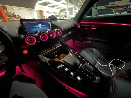 벤츠 AMG GT 송풍구 엠비언트 시공업체 강력추천!! (일산 고양) / 김포 감정동 시공 사진