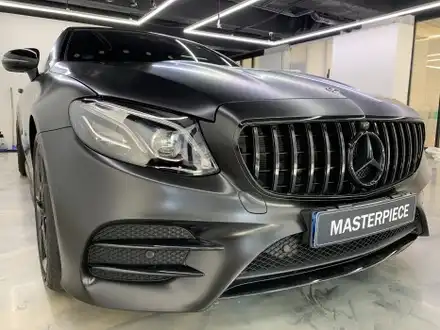 [MASTERPIECE] 벤츠 E클래스 E220 카브리올레 에이버리 반무광(사틴) 블랙 전체 랩핑 시공 (고양시 덕양구 삼송 원흥 일산) / 고양,일산,김포,파주 시공 사진