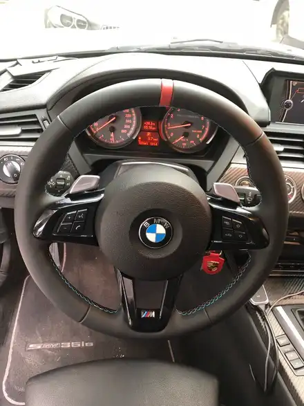 더핸들 bmw z4 e89 핸들작업/핸들가죽복원/핸들복원/가죽핸들복원/핸들가죽교체/핸들튜닝/핸들알칸타라/핸들샤무드/우드핸들/디컷핸들 / 남양주 별내면 시공 사진
