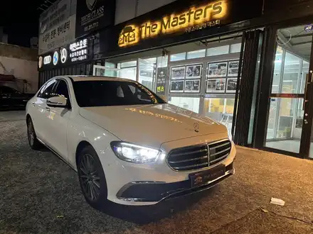 w213 벤츠 페리 e클래스 실내를 럭셔리하게 변화시켜줄 순정 블랙애쉬우드 트림 및 부메스터 커버 교체 / 창원, 마산, 진해 시공 사진