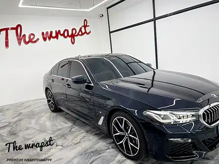청라랩핑 BMW 5시리즈 LCI(G30) 실내카본랩핑이 이렇게 멋스럽죠(Feat. 크리스탈기어봉 교체) / 청라,인천,부천 시공 사진