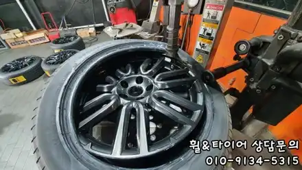 석수동 마세라티 기블리 245/45R19,275/40R19)-4계절 모든기상조건에서 균형잡힌 주행성능과 안전성을 보장해주는 피렐리 피제로 올시즌 플러스 / 서울 구로, 양천, 동작, 관악, 영등포, 부천, 안양 시공 사진