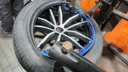 오류동 BMW 520d (245/45ZR18, 275/40ZR18)-조용하고 승차감 뛰어난 한국타이어 벤투스 프리미엄컴포트 S2 AS / 서울 구로, 양천, 동작, 관악, 영등포, 부천, 안양 시공 사진