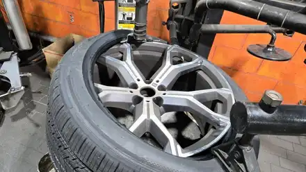 잠원동 BMW X6 (315/35ZR21)-초고성능 슈퍼 스포츠 올시즌 타이어, 한국타이어 벤투스 S1 에보 Z AS X / 서울 구로, 양천, 동작, 관악, 영등포, 부천, 안양 시공 사진