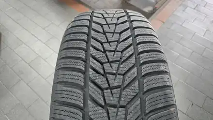 대림동 기아 카니발 하이브리드 (235/55R19)–제동력,코너링 안정성, 접지력까지 극대화하여 SUV에 최적화된 한국타이어 윈터아이셉트 에보3 X / 서울 구로, 양천, 동작, 관악, 영등포, 부천, 안양 시공 사진