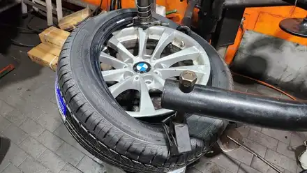 신대방동 BMW 320D 17인치 수입사계절타이어,접지력, 마모수명, 경쾌한 주행감, 마일리지까지 향상된브리지스톤 투란자 세레니티 플러스 2255017 / 서울 구로, 양천, 동작, 관악, 영등포, 부천, 안양 시공 사진