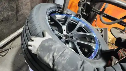 신도림동 BMW X5 (275/45R20, 305/40R20)-고속도로 주행은 물론 험난한 오프로드에도 안정적인 주행성능을 발휘해주는 한국타이어 다이나프로 프리미엄컴포트 HPX / 서울 구로, 양천, 동작, 관악, 영등포, 부천, 안양 시공 사진