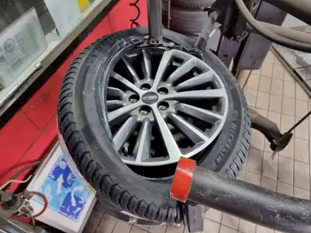 고척동 링컨MKZ (245/45R18)-제동력과 견인력을 크게 향상시켜 전천후 사용이 가능한 사계절용타이어, 미쉐린 크로스 클라이밋2 / 서울 구로, 양천, 동작, 관악, 영등포, 부천, 안양 시공 사진