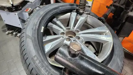 당산동 벤츠S500 (245/45R19, 27540R19)-펑크로 인해 사고위험률을 낮춰주고 고속주행에서 접지력과 제동력이 탁월한 고성능 런플렛타이어 피렐리 피제로 pz4 R-F / 서울 구로, 양천, 동작, 관악, 영등포, 부천, 안양 시공 사진